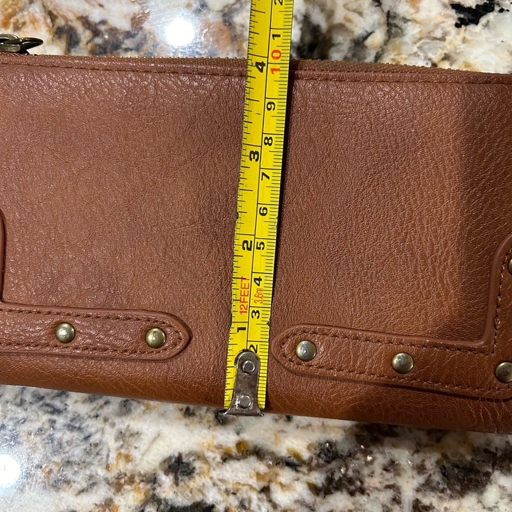 Universal Thread, Wraparound Zip Wallet/Wristlet - image 4